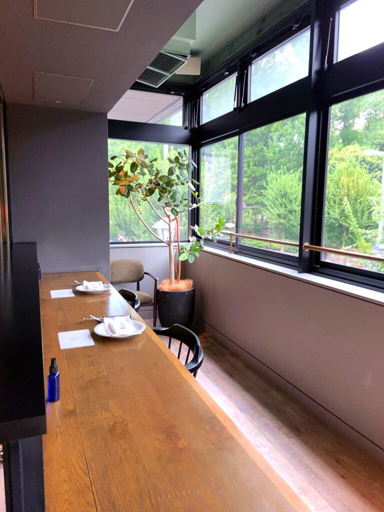 新宿 記念日ディナーデートにかなりオススメ Morethan Grill 2人で1万円台でお洒落なイタリアングリルが楽しめる Like A Framboise