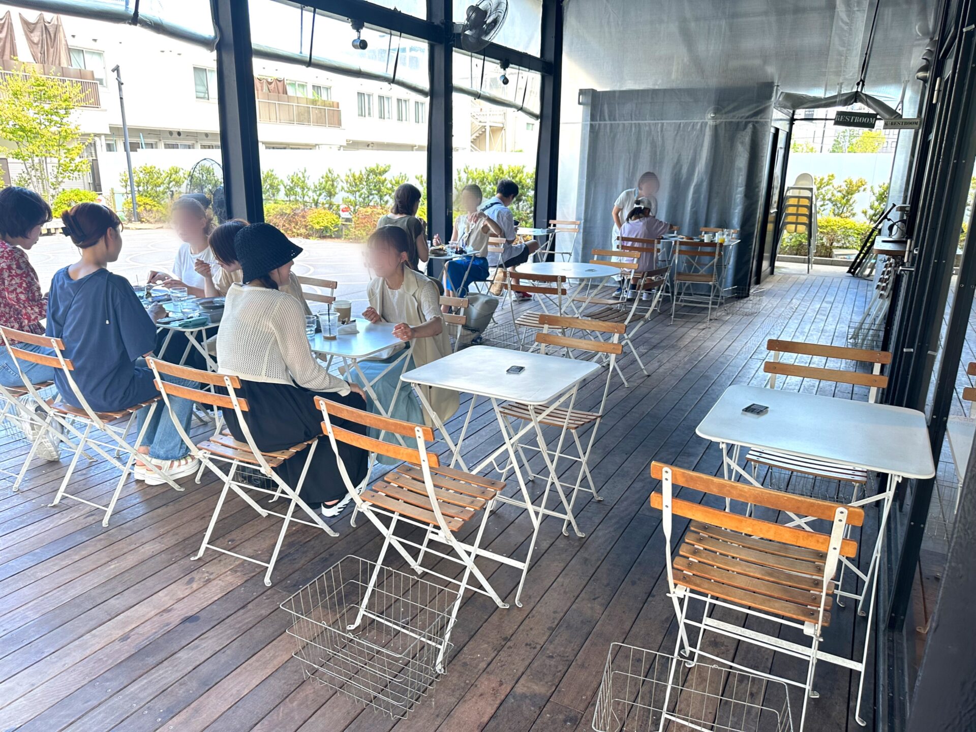 市ヶ谷カフェ『No.4』テラスの雰囲気