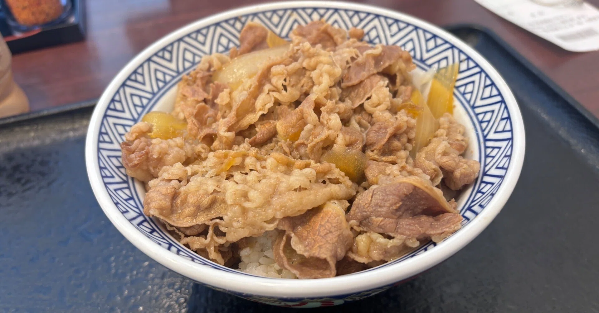かつては大好物だった牛丼アタマ大盛り。マンジャロ使用後は半分も食べられなくなった